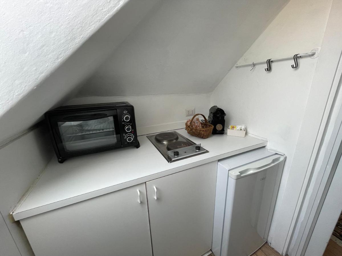 Apartment Tortona Tiny Attic Directly Connected To Duomo Mailand