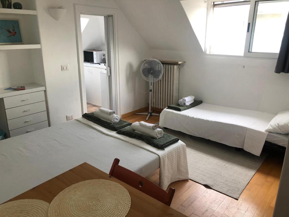 Tortona Tiny Attic Directly Connected To Duomo Apartment *